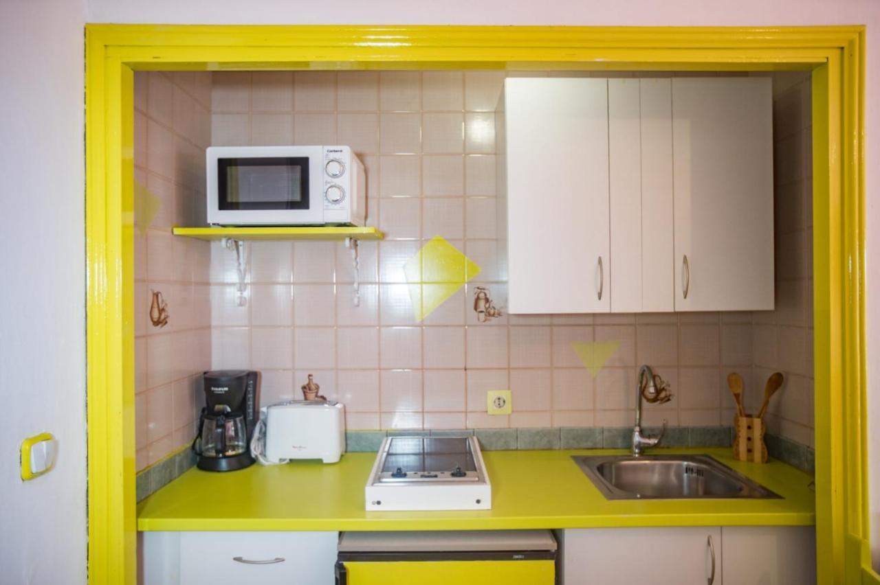 Apartamentos Carihuela ตอร์เรโมลิโนส ภายนอก รูปภาพ
