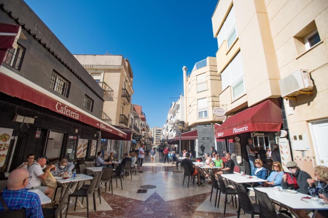 Apartamentos Carihuela ตอร์เรโมลิโนส ภายนอก รูปภาพ